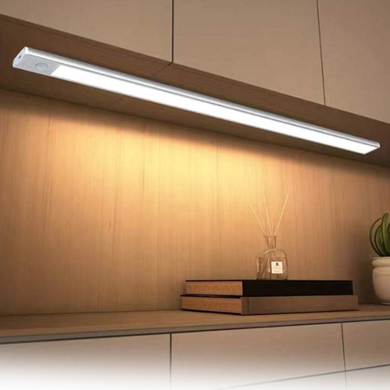 reglette led cuisine etagere bois decoration lumineuse