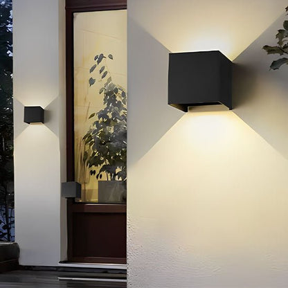 applique murale exterieure noire lumiere croisee