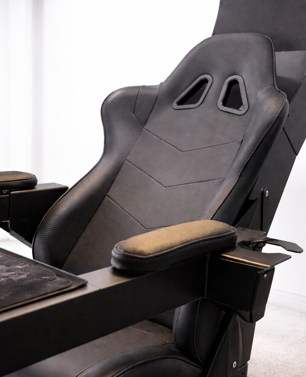 bureau ordinateur gamingcockpit design haut de gamme