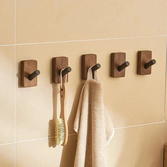 crochet mural bois minimaliste salle de bain