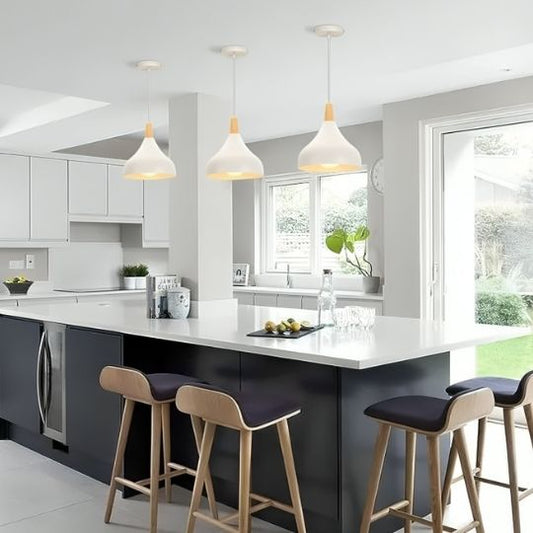 cuisine moderne avec ilot central et suspension luminaire