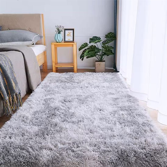 descente de lit gris clair douce chambre cosy