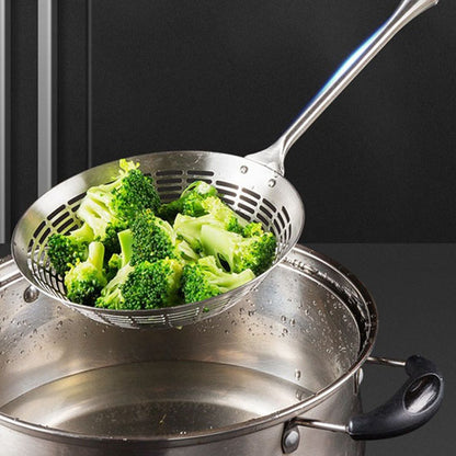 ecumoire inox avec brocolis