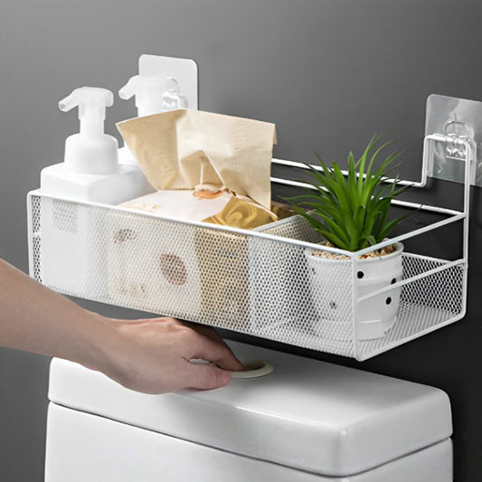 etagere salle de bain murale avec plante et accessoires