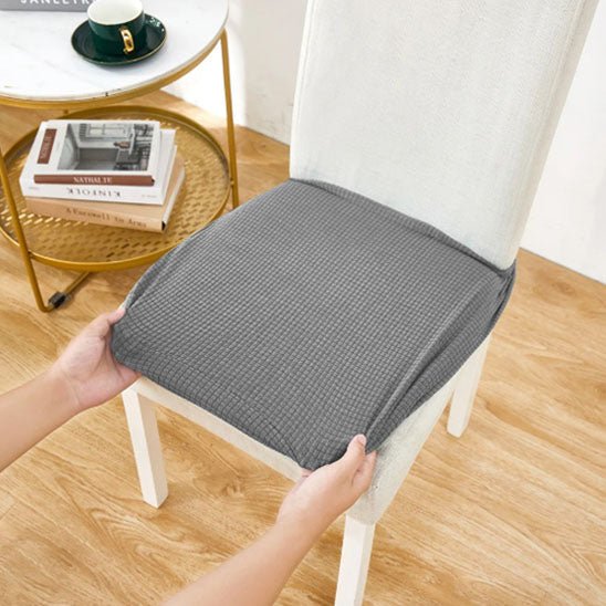 housse de chaise grise assise