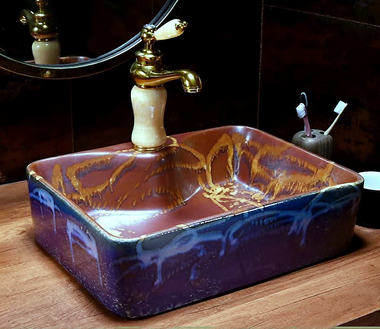 lavabo salle de bain rectangulaire ceramique bicolore violet orange robinet dore