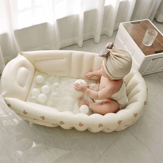 mini piscine bebe gonflable avec balles blanches