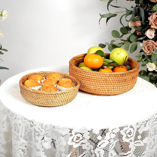 panier rangement en osier fruits gateaux