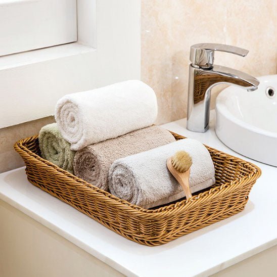 panier rangement en osier serviettes brosse