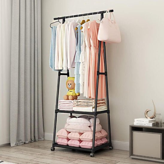 portant vetement noir robes coussins