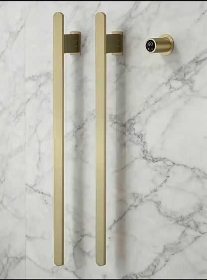 porte serviette salle de bain dore mural marbre blanc