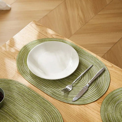set de table ovale vert assiette couverts