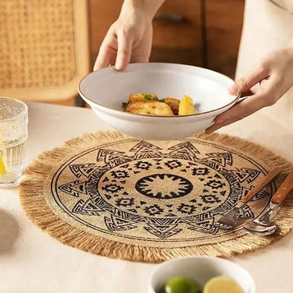 set de table rond boheme frange marron assiette blanche