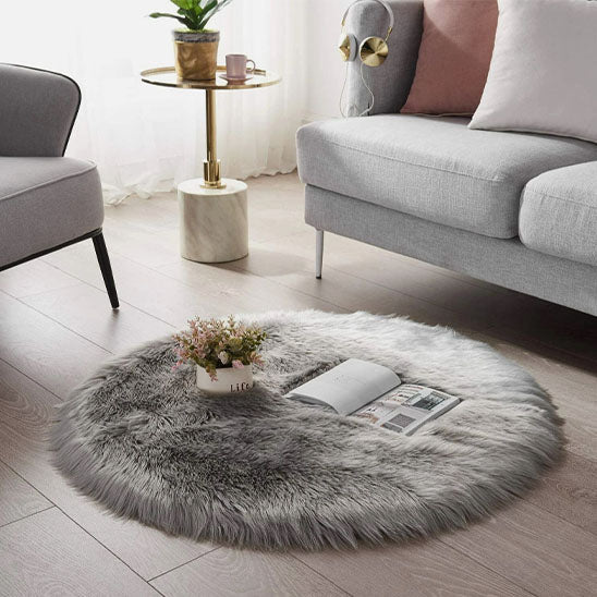 tapis descente de lit rond fourrure gris salon