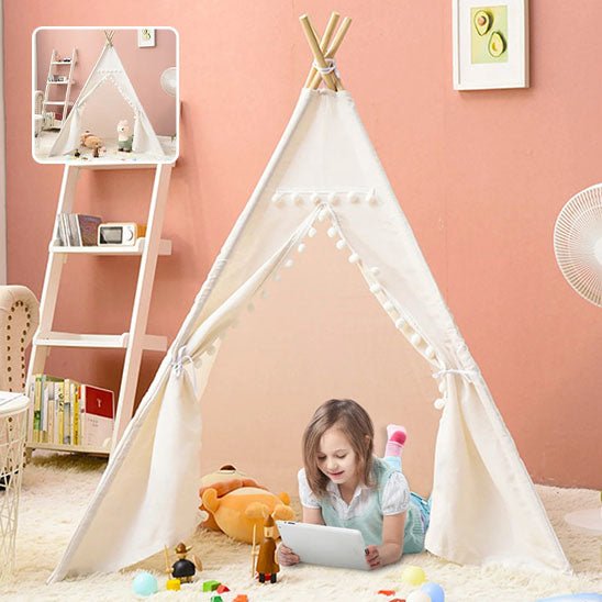 tente tipi enfant blanche jouant tablette
