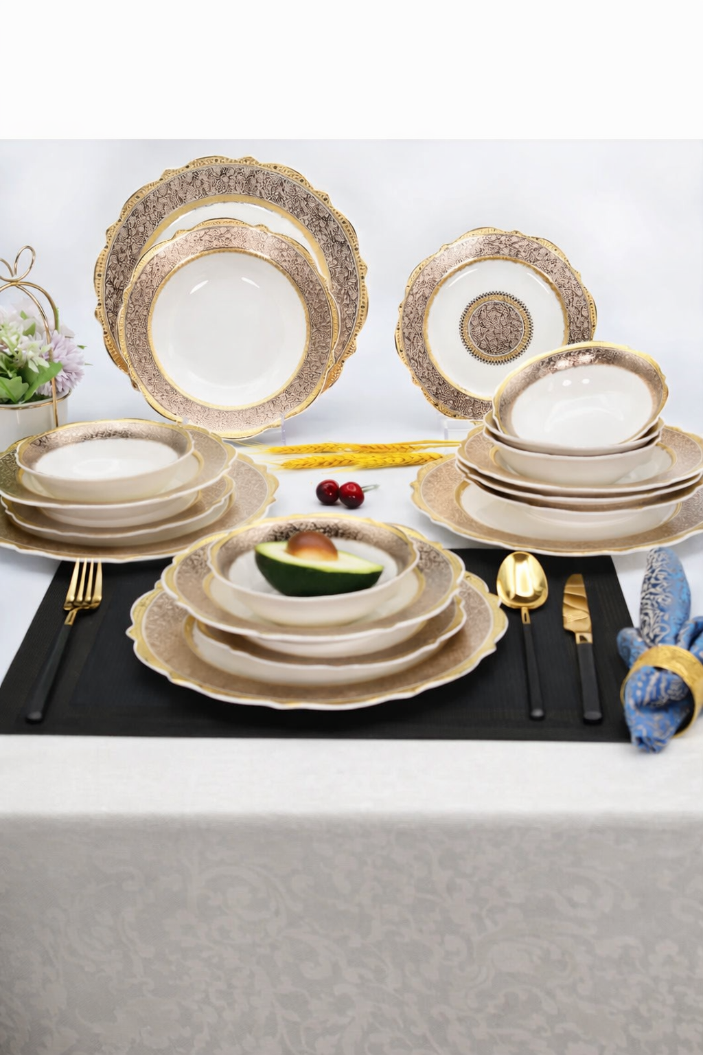 vaisselle golden kitchenware design moderne et chic