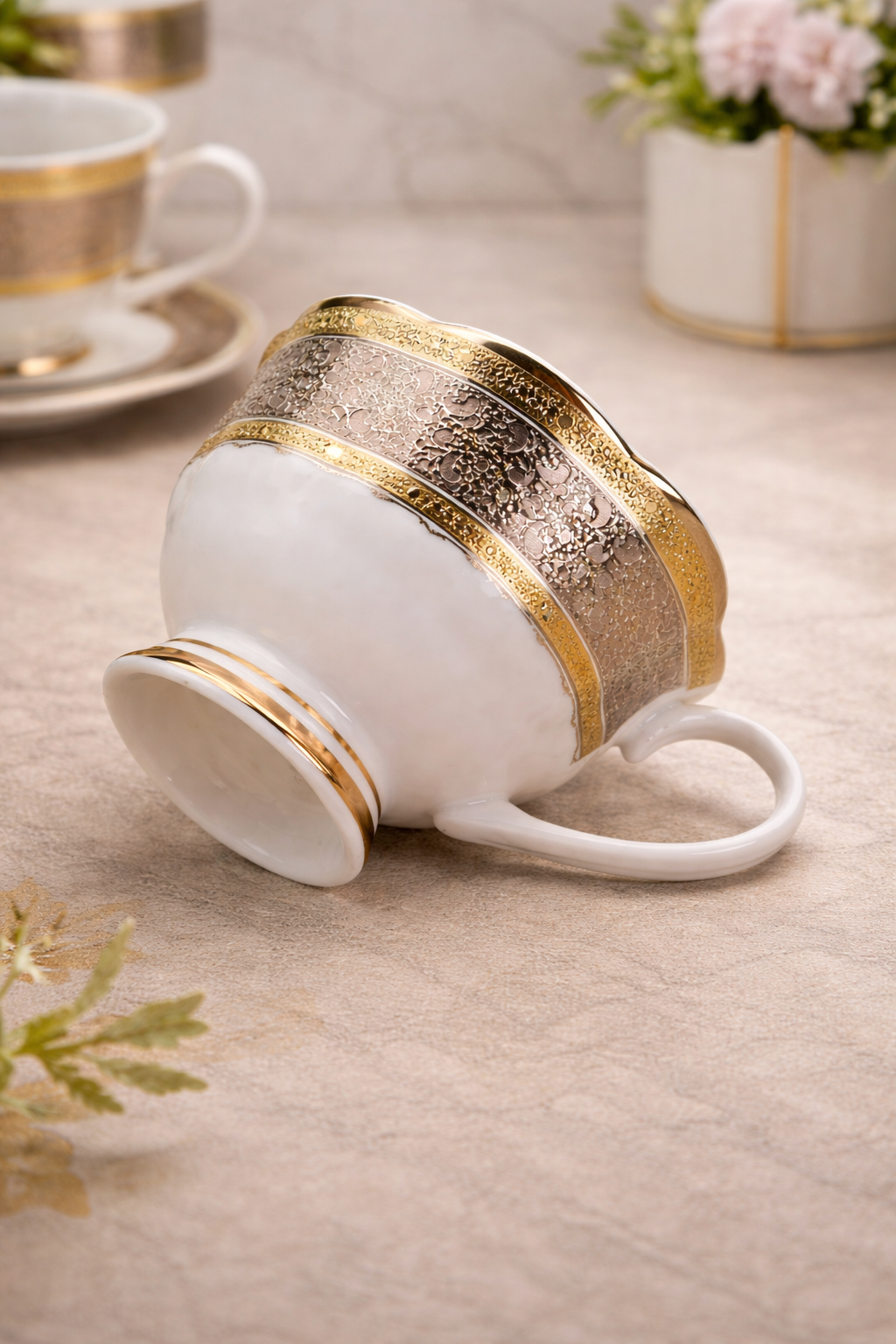 aisselle golden kitchenware pour repas sophistiques