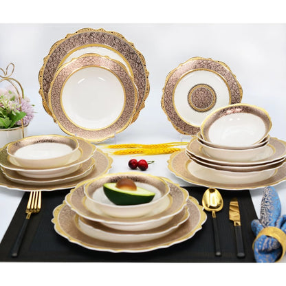 vaisselle service assiettes et bols dores baroques empiles